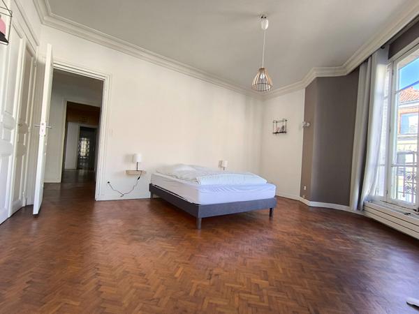 20669 - Hyper centre de Soissons Appartement à rénover