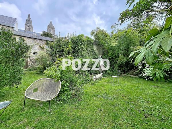 A vendre maison 9 pièces de 240 m² avec jardin à COUTANCES (50200) COUTANCES