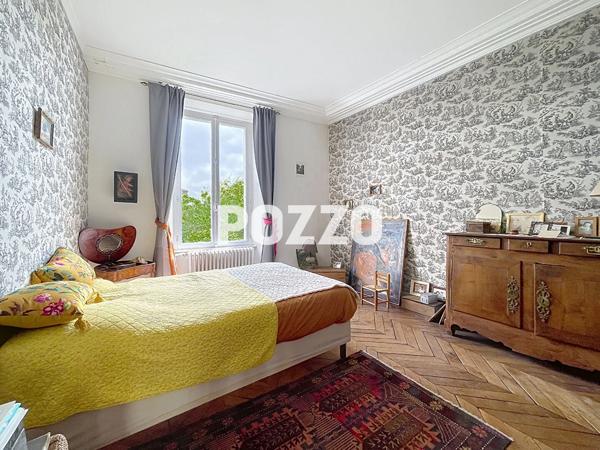 A vendre maison 9 pièces de 240 m² avec jardin à COUTANCES (50200) COUTANCES