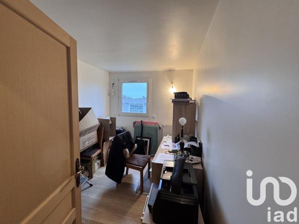 Appartement 4 pièces de 78 m² à Le Plessis-Robinson (92350)
