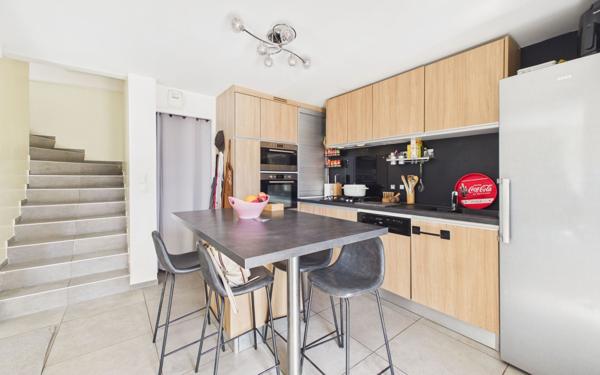 Maison à vendre    4 pièces • 76,81 m2 Jacob-Bellecombette