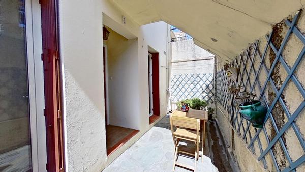 Appartement
         3 pièces
        - 60 m² Exclusivité 300 000 € *