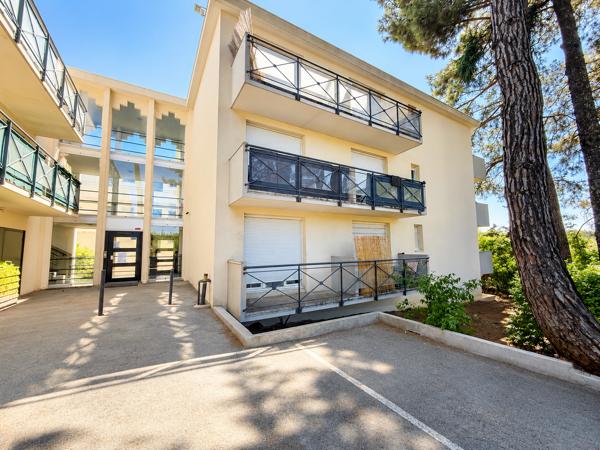 Appartement
         1 pièce
        - 20 m² Exclusivité 95 000 € *