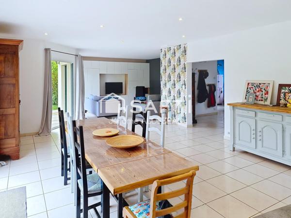 GRANDE MAISON ECONOME, PROCHE PLAGES ET COMMERCES