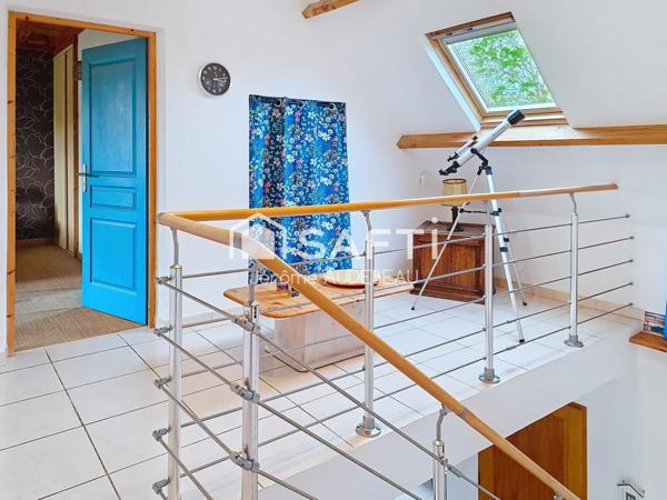 GRANDE MAISON ECONOME, PROCHE PLAGES ET COMMERCES