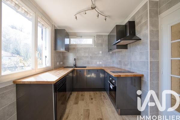 Maison à vendre 5 pièces 85 m² Saint-Genis-Pouilly