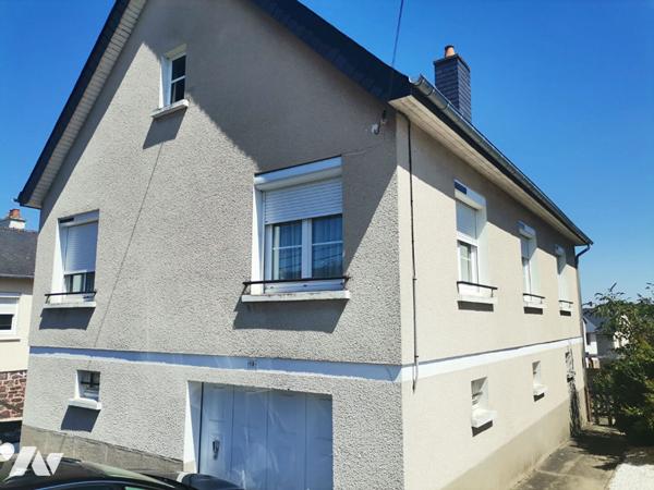 EXCLUSIVITE - MONTFORT SUR MEU, maison années 60 de 82 m² hab., terrain de 526 m²