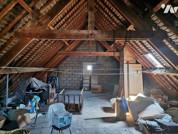 EXCLUSIVITE - MONTFORT SUR MEU, maison années 60 de 82 m² hab., terrain de 526 m²