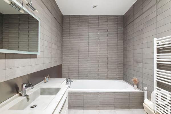 Appartement 4 pièces de 97 m² à Lyon (69003)