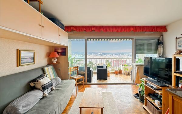 Appartement à vendre    2 pièces • 30,02 m2 Martigues