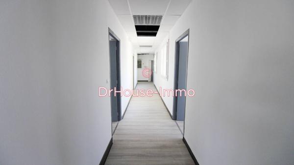 Bureau à louer 7 pièces de 107 m²