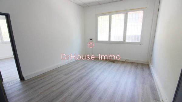 Bureau à louer 7 pièces de 107 m²