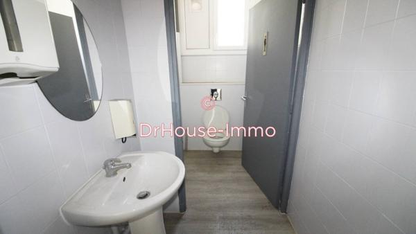 Bureau à louer 7 pièces de 107 m²