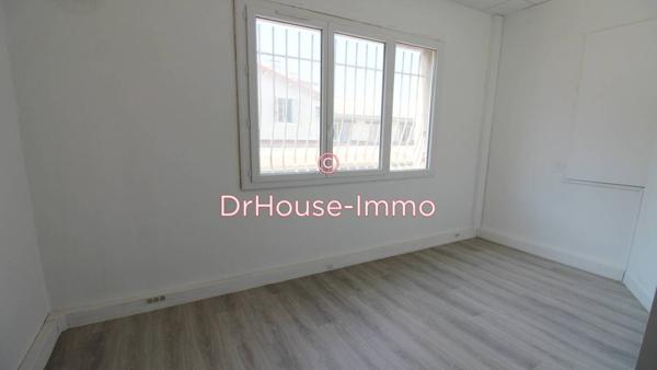 Bureau à louer 7 pièces de 107 m²