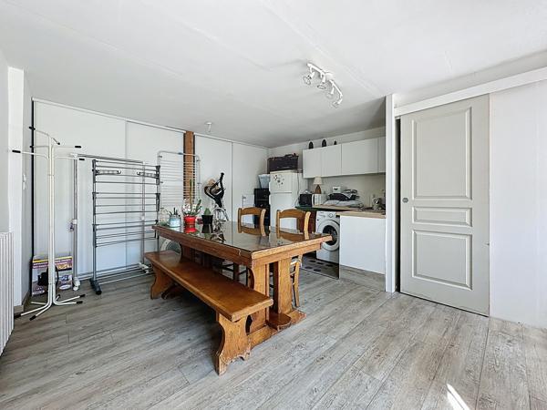 TARARE CENTRE - MAISON DE VILLE 175M² AVEC EXTERIEUR