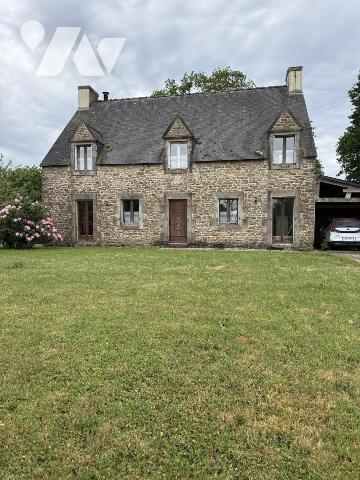 À VENDRE MAISON DE CARACTÈRE SÉNÉ BOURG-866 m2 de terrain
