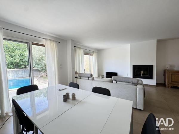 Maison à vendre 5 pièces 135 m² Trets