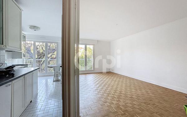 Appartement à vendre    4 pièces • 86,18 m2 Fontenay-sous-Bois