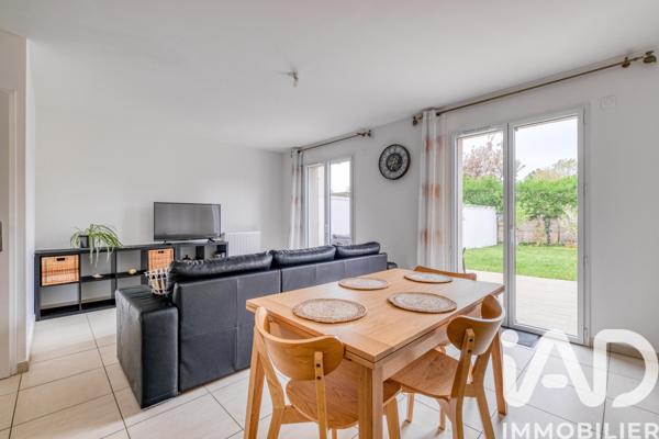 Maison à vendre 4 pièces 90 m² Villeneuve-Saint-Denis