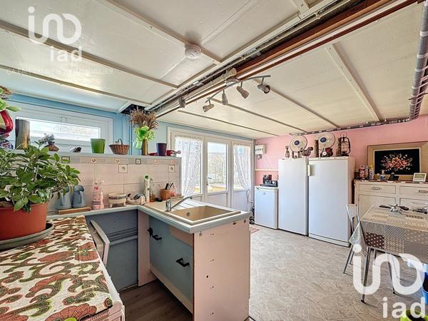 Maison traditionnelle 5 pièces de 87 m² à Château-Renard (45220)