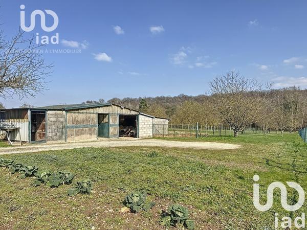 Maison traditionnelle 5 pièces de 87 m² à Château-Renard (45220)