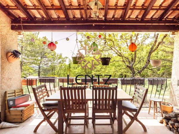 Dans un cadre verdoyant, maison de 123m² sur terrain de 3482m²