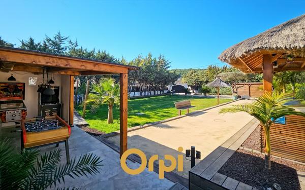 Maison à vendre    5 pièces •  Sanary-sur-Mer