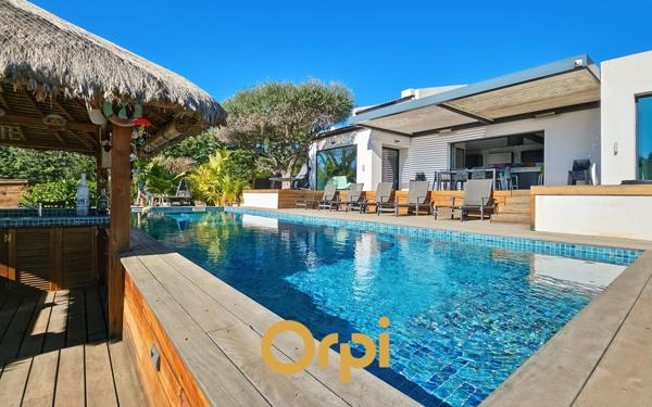 Maison à vendre    5 pièces •  Sanary-sur-Mer