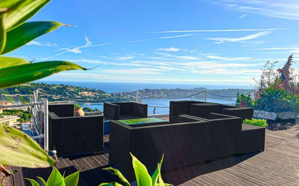 Maison à vendre    6 pièces • 272 m2 Villefranche-sur-Mer