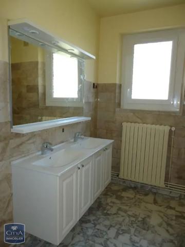 Location appartement 6 pièces de 129.55m²