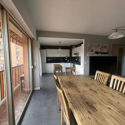 Vente Appartement 3 pièces 64 m2 à Nice