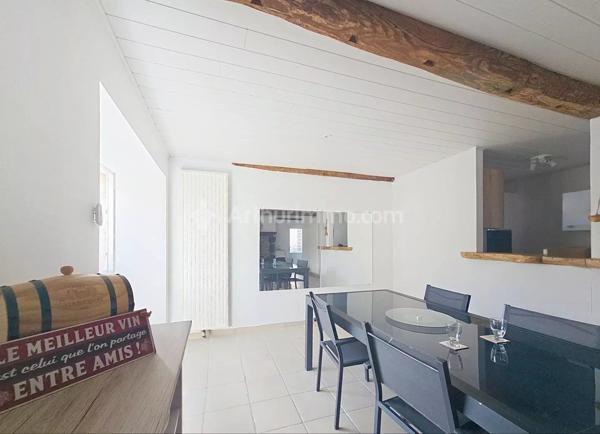 Location                                                      Maison
                        
                     4 pièces                      96 m2                     à Saint-Genès-Champanelle