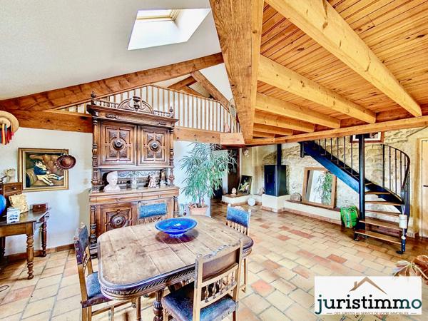 Orange (84100) Bel appartement de caractère en campagne d'Orange - 74,50 m2