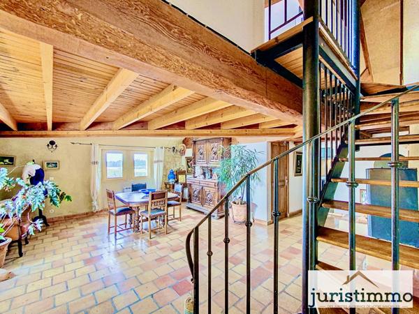 Orange (84100) Bel appartement de caractère en campagne d'Orange - 74,50 m2