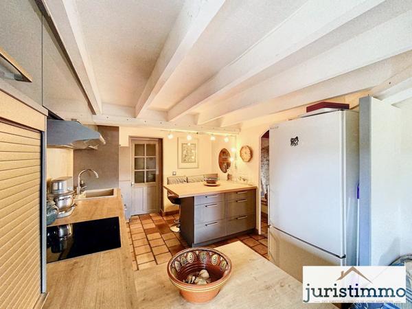 Orange (84100) Bel appartement de caractère en campagne d'Orange - 74,50 m2