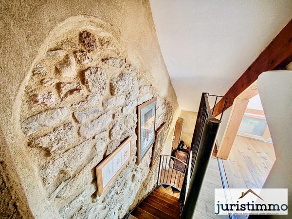 Orange (84100) Bel appartement de caractère en campagne d'Orange - 74,50 m2