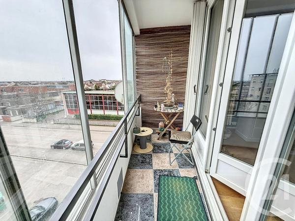 Appartement F4 à vendre  4 pièces - 77,36 m2 CHENOVE - 21