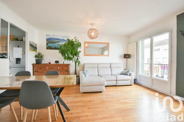 Maison 5 pièces de 95 m² à Villepreux (78450)