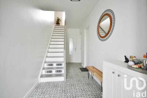 Maison 5 pièces de 95 m² à Villepreux (78450)