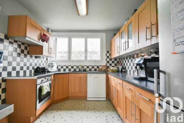 Maison 5 pièces de 95 m² à Villepreux (78450)