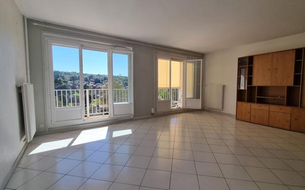 Appartement à vendre    3 pièces • 81 m2 Neuville-sur-Saône