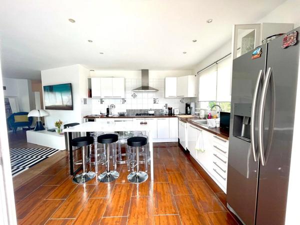 Maison à vendre 7 pièces MIOS (33) avec piscine, garage, dépendance et parc arboré