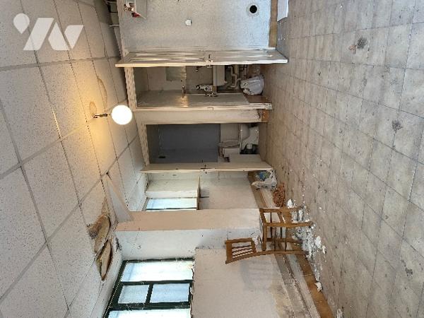 Au  cœur du village, ensemble immobilier composé de 2 logements chacun avec son propre compteur