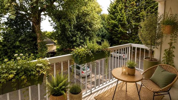 VANNES  – Appartement T2 avec balcon, garage et ascenseur – Quartier de la Madeleine