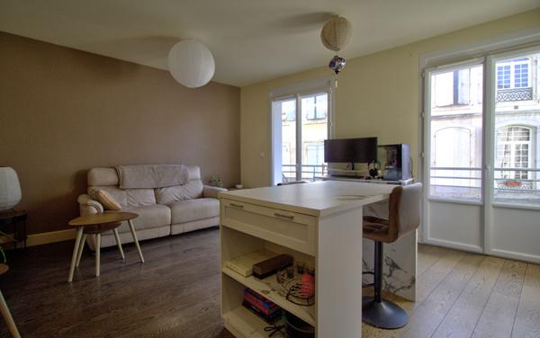 AGEN HYPER CENTRE - Immeuble de rapport de 4 lots proposant des prestations de qualité situé dans un quartier très recherché du centre-ville.