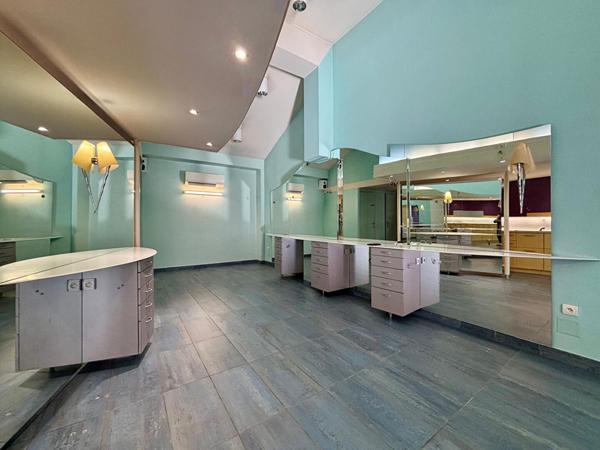 AGEN HYPER CENTRE - Immeuble de rapport de 4 lots proposant des prestations de qualité situé dans un quartier très recherché du centre-ville.