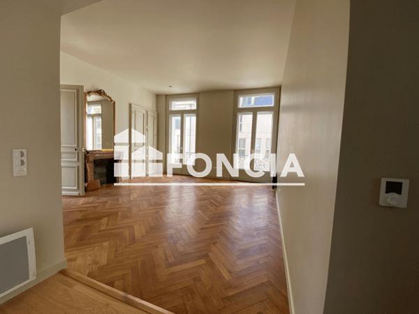 Location Appartement 2 pièces 59.3 m² - 1 RUE HENRI OUDIN Poitiers 86000