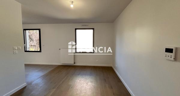 Location Appartement 3 pièces 58.75 m² - ÉCully 69130