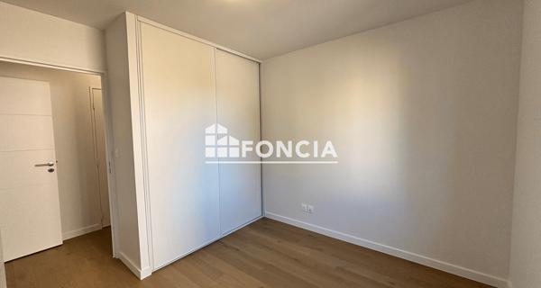 Location Appartement 3 pièces 58.75 m² - ÉCully 69130