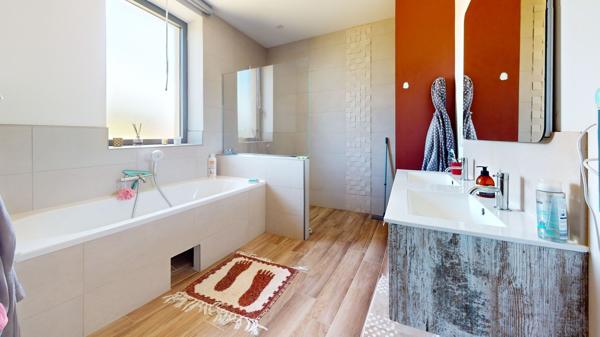 Vente Maison de luxe L'Isle-sur-la-Sorgue 9 Pièces 230 m²